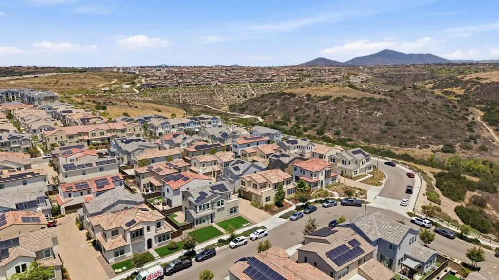 https://cdn.realtyfeed.com/cdn/127/306740945/a920bec74d39c00276783bdf130a7dc9.webp
