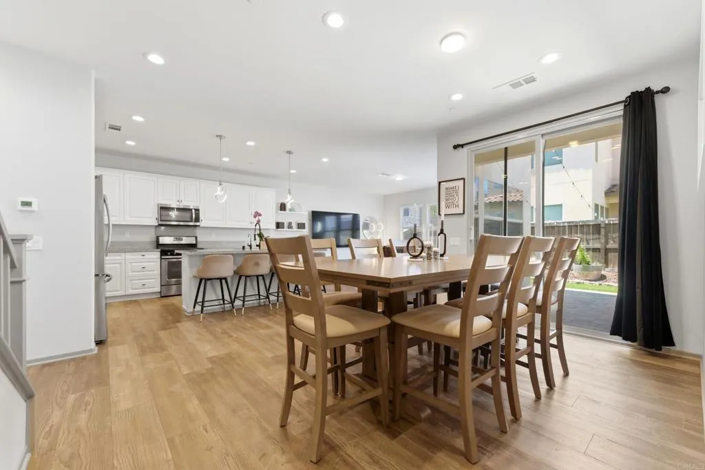https://cdn.realtyfeed.com/cdn/127/306740945/cb7cc2d0c37fd038e4bfb10cd15a53d7.webp