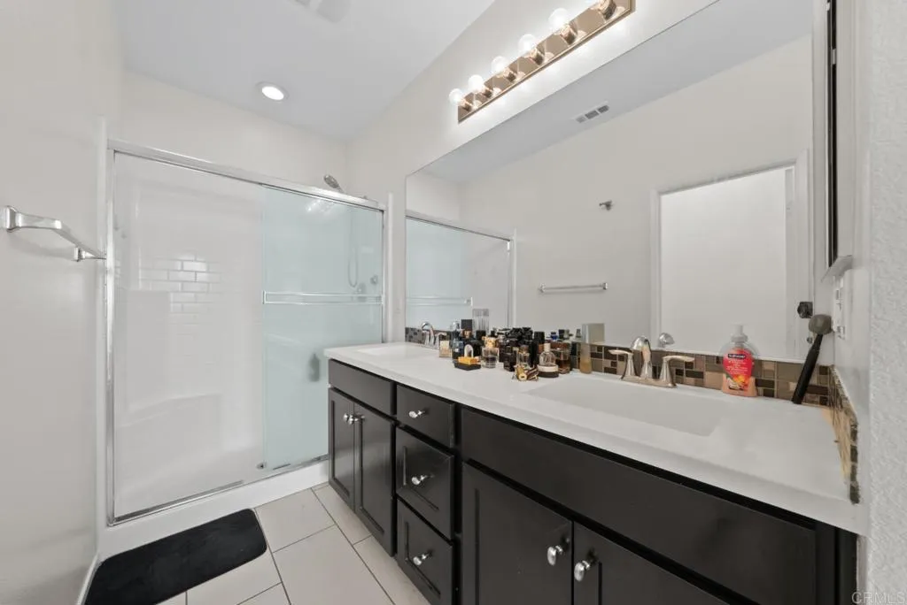 https://cdn.realtyfeed.com/cdn/127/306741012/078758ff7ac02b740dd5e668d1108108.webp