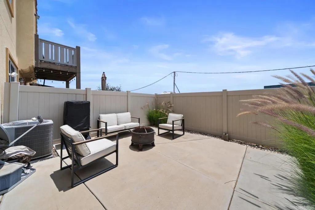 https://cdn.realtyfeed.com/cdn/127/306741012/60df49826618d9d829036af394aeb21f.webp