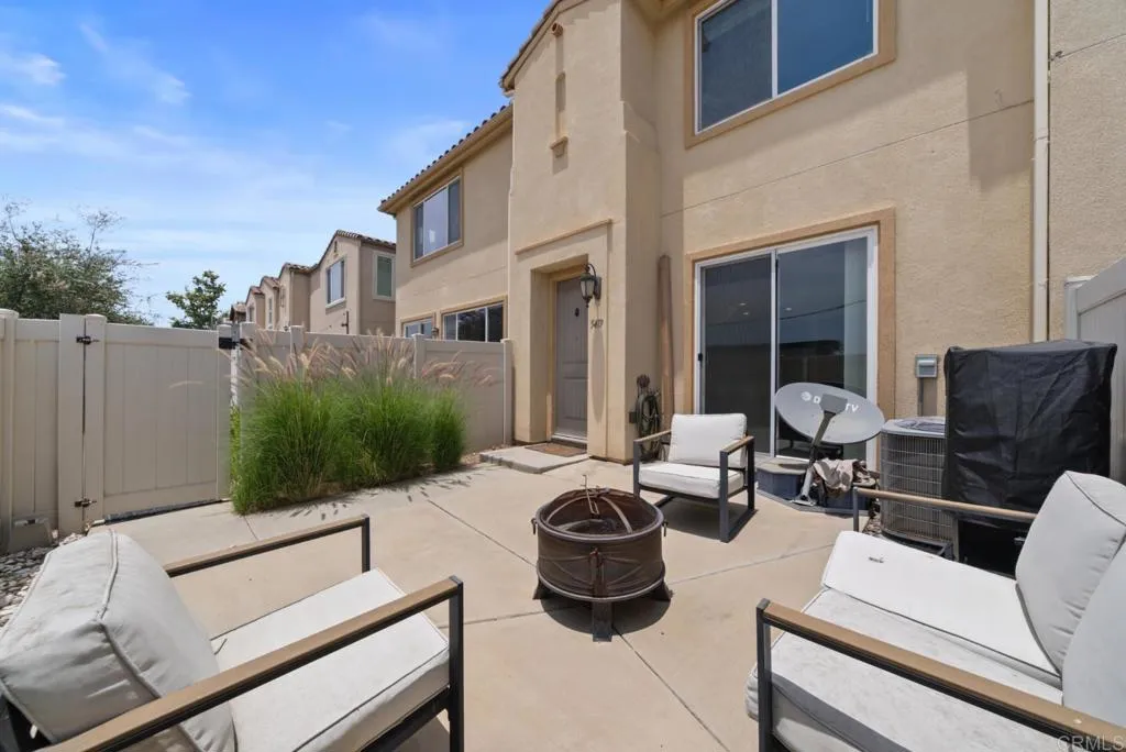 https://cdn.realtyfeed.com/cdn/127/306741012/86d369fcb0af20653d3aabcf7cbea508.webp