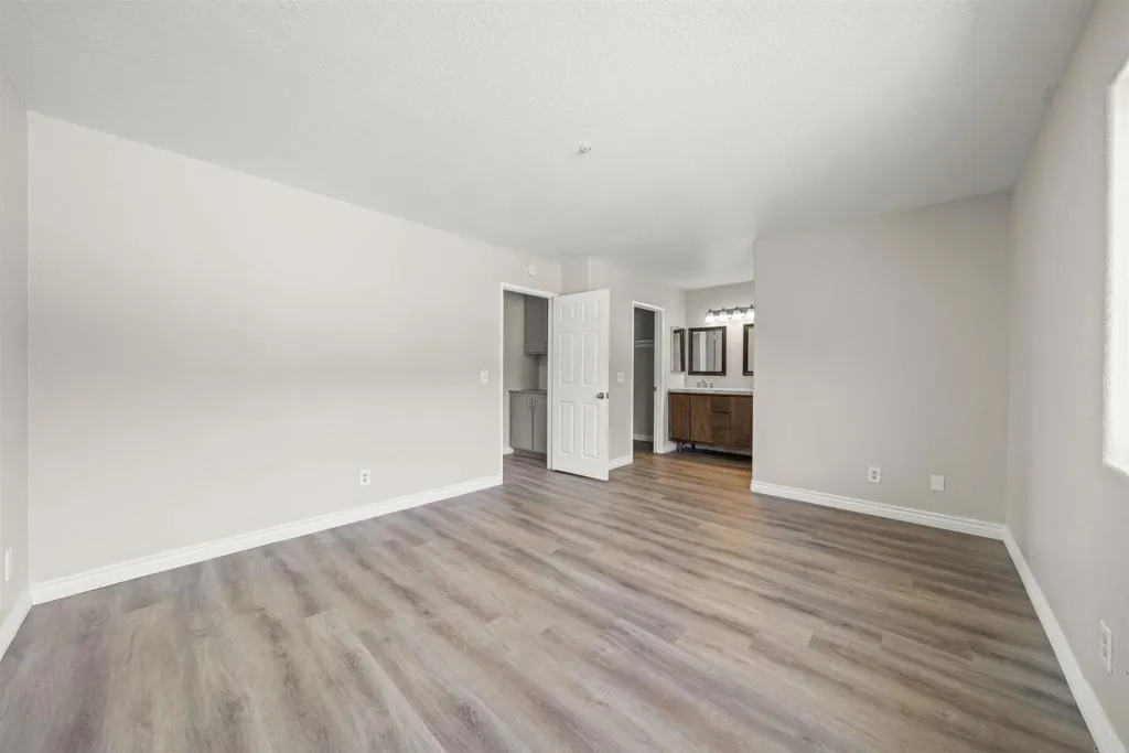 https://cdn.realtyfeed.com/cdn/127/306741021/2da238c8771bc790b249486b3ea9f0f3.webp