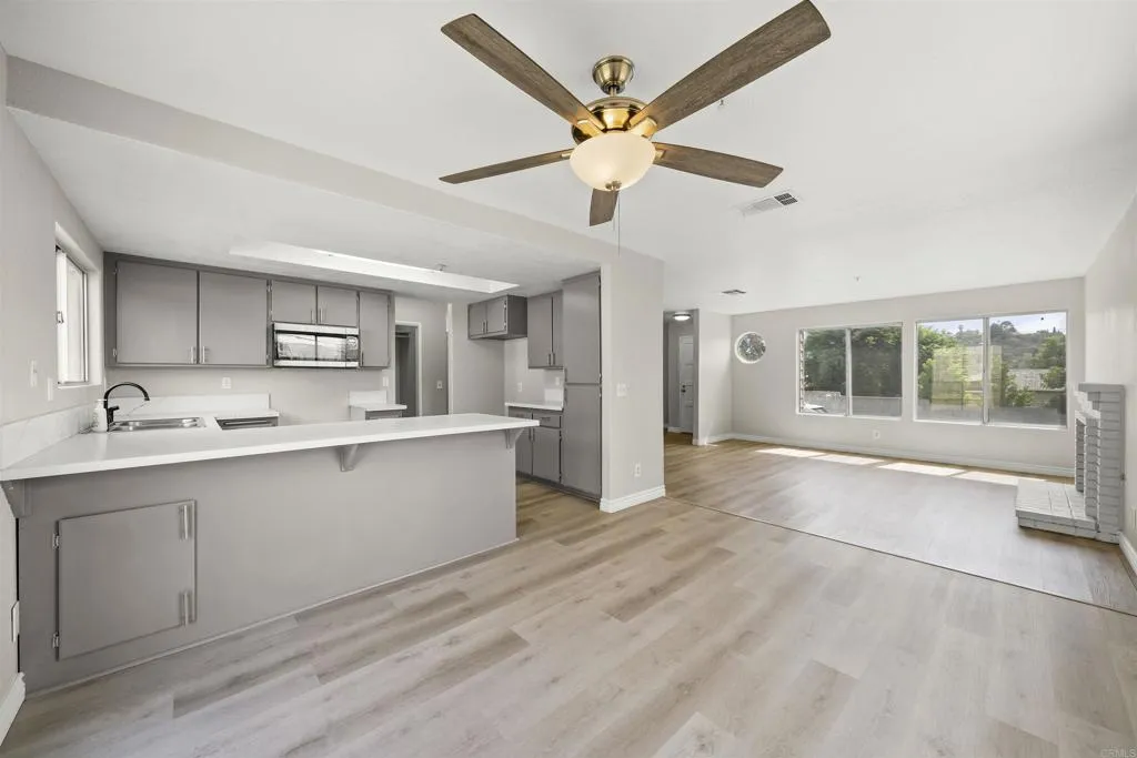 https://cdn.realtyfeed.com/cdn/127/306741021/62b2a18bda3de9a062b6e47177700ac6.webp
