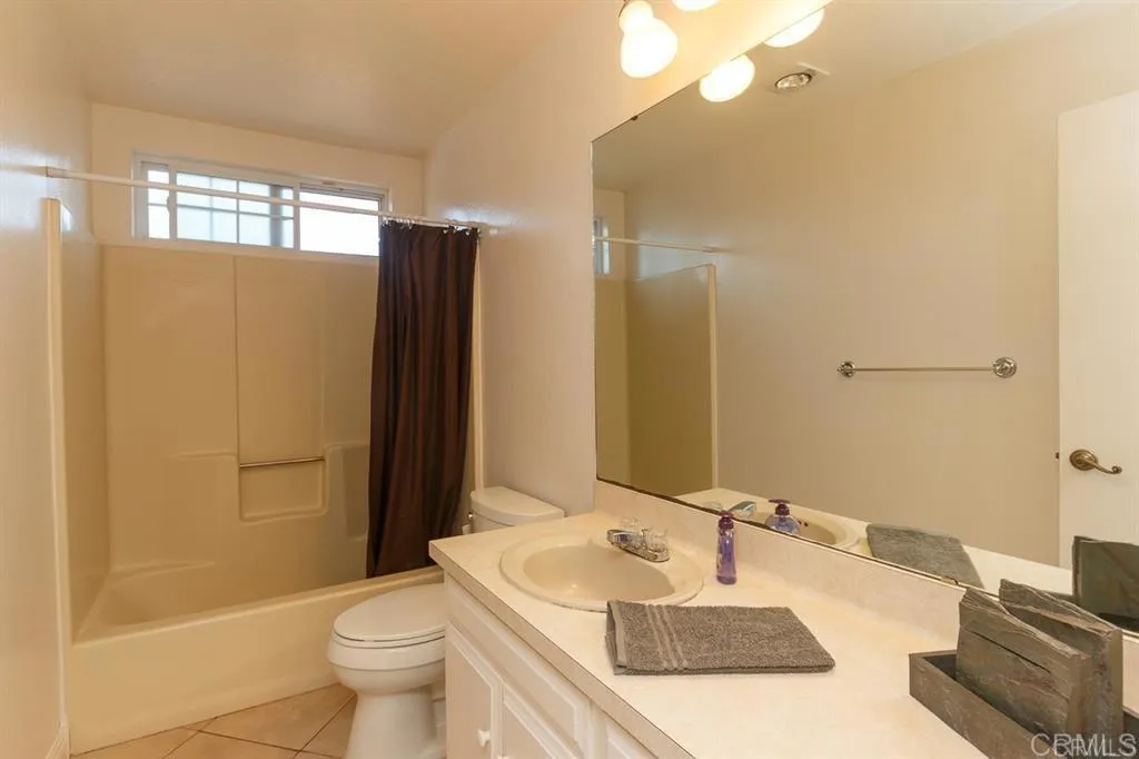 https://cdn.realtyfeed.com/cdn/127/306741044/8721731af99cd7544c82f2d46453d7ac.webp