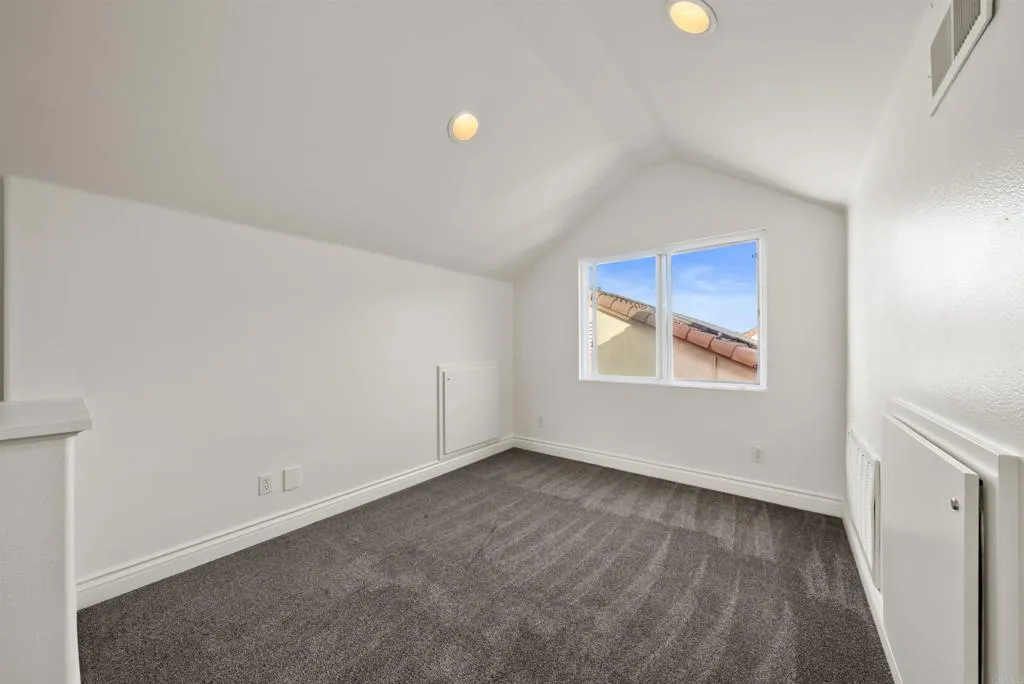 https://cdn.realtyfeed.com/cdn/127/306741060/304f5c1975bcb8020ff5eb6ff95da5fa.webp