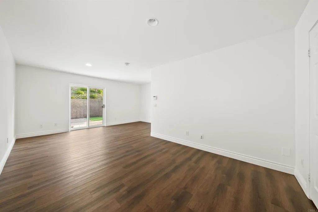 https://cdn.realtyfeed.com/cdn/127/306741060/d65c4bebd7e5aed529a846c85bf1e18c.webp