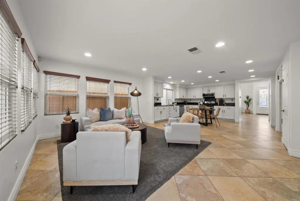 https://cdn.realtyfeed.com/cdn/127/306741060/ff60492367b6f7aed6b8461f89ffc399.webp
