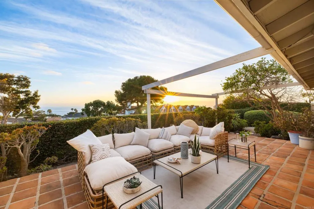 https://cdn.realtyfeed.com/cdn/127/306741067/39bcd13d060c0c8ab4a036d873e3d8d5.webp