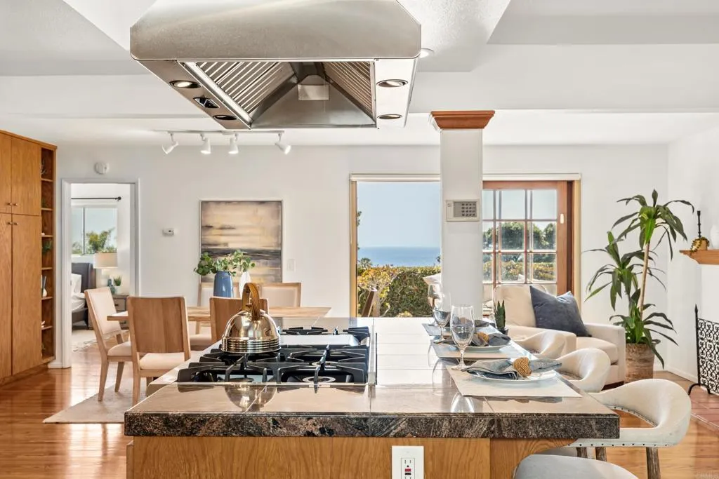 https://cdn.realtyfeed.com/cdn/127/306741067/663974b17ac84df4e8de1b946a4cc1ed.webp