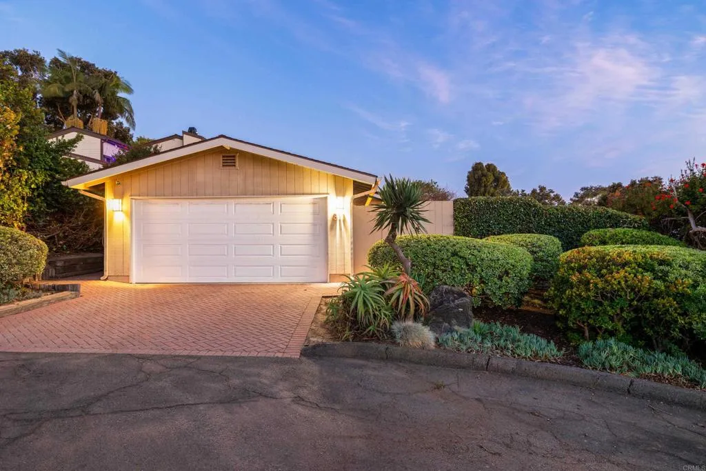 https://cdn.realtyfeed.com/cdn/127/306741067/832af39d7e499547d9007e7b2685bdfd.webp