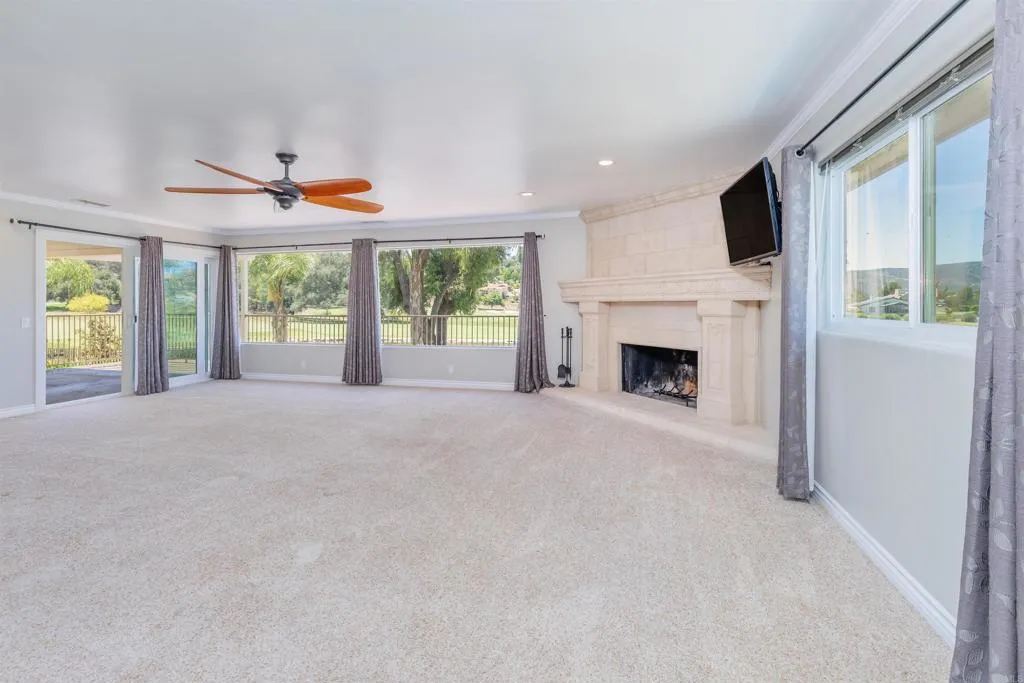 https://cdn.realtyfeed.com/cdn/127/306741103/936d937c880030d7092afc447454b58c.webp