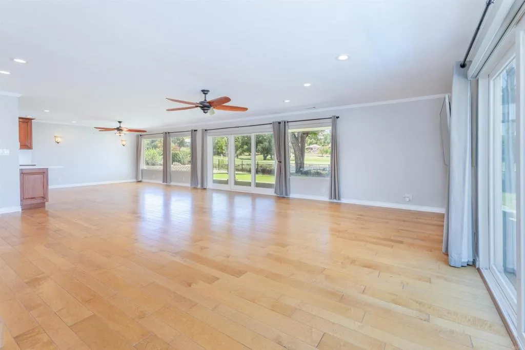 https://cdn.realtyfeed.com/cdn/127/306741103/d4cdb2efdf46494a4806a5baf27b8209.webp