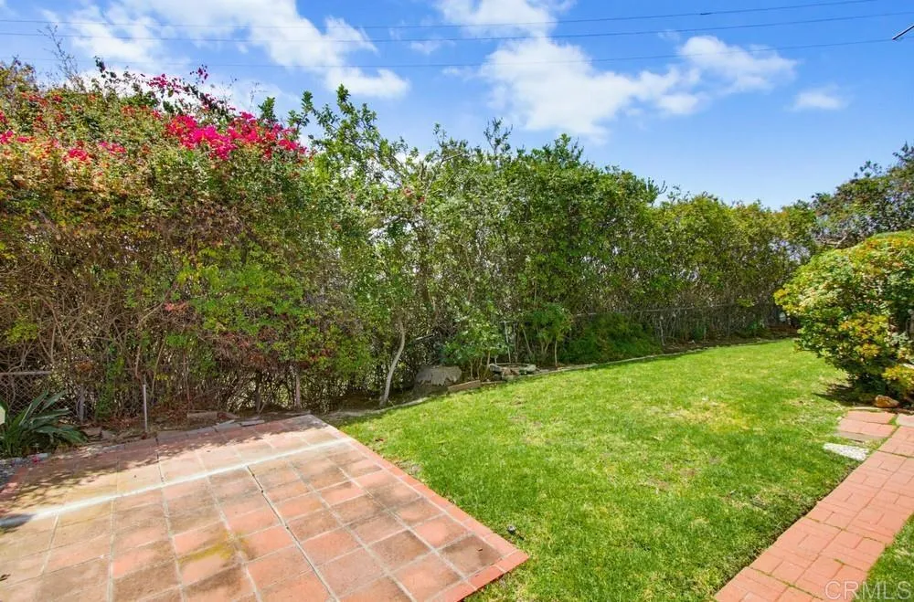 https://cdn.realtyfeed.com/cdn/127/306741104/0c762001d007108f6fe7ca91e54eb6cc.webp