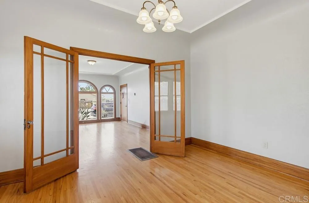 https://cdn.realtyfeed.com/cdn/127/306741104/1915c79036448feda329c66e6008bcf7.webp