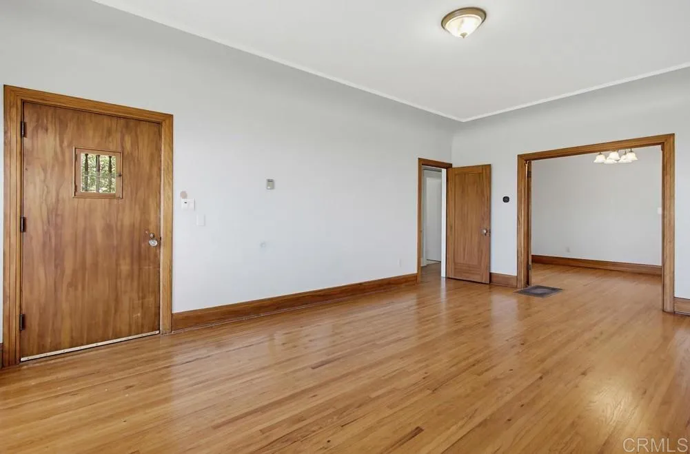 https://cdn.realtyfeed.com/cdn/127/306741104/5e5b025da4880464aee7c8778c5514d6.webp