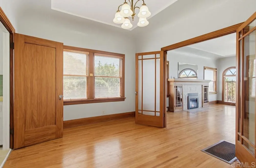 https://cdn.realtyfeed.com/cdn/127/306741104/cdca50edbdf87f4b3bd8559495ab4ea7.webp