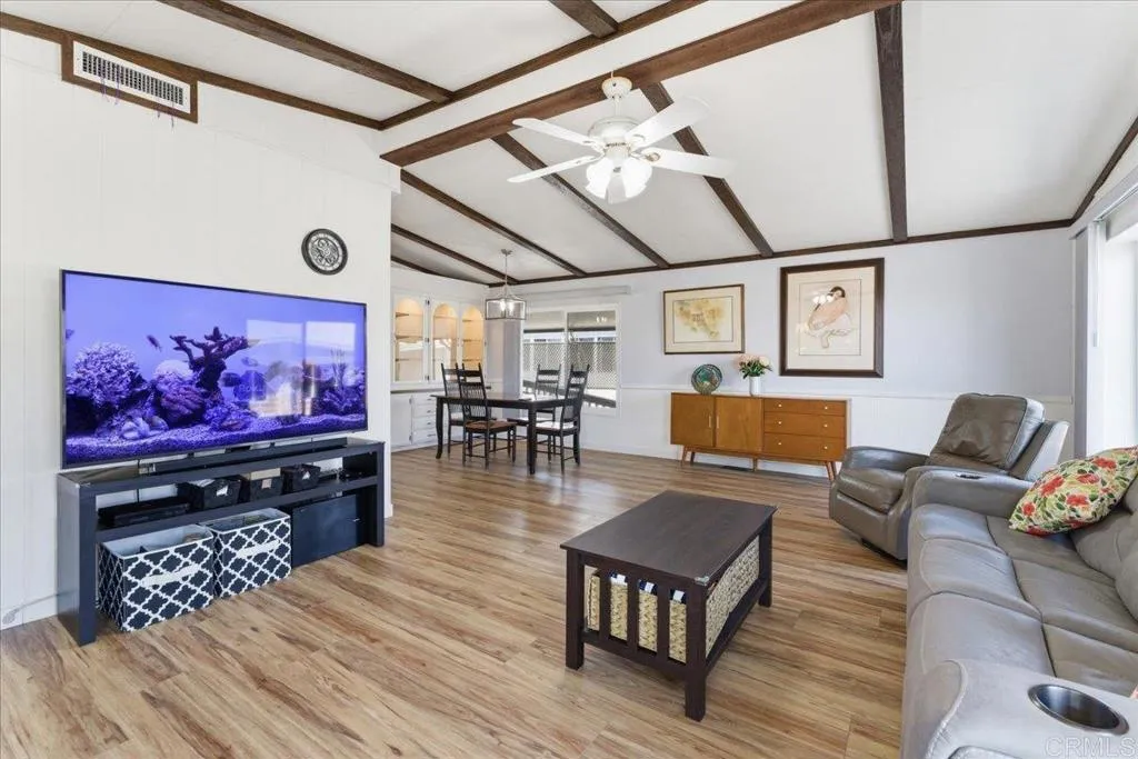 https://cdn.realtyfeed.com/cdn/127/306741144/1531b919a2e27a85b3cb1074b84899e1.webp