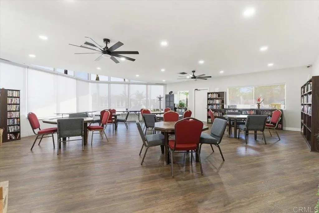 https://cdn.realtyfeed.com/cdn/127/306741144/1653f9b87be0c0f9fad18ec780231935.webp