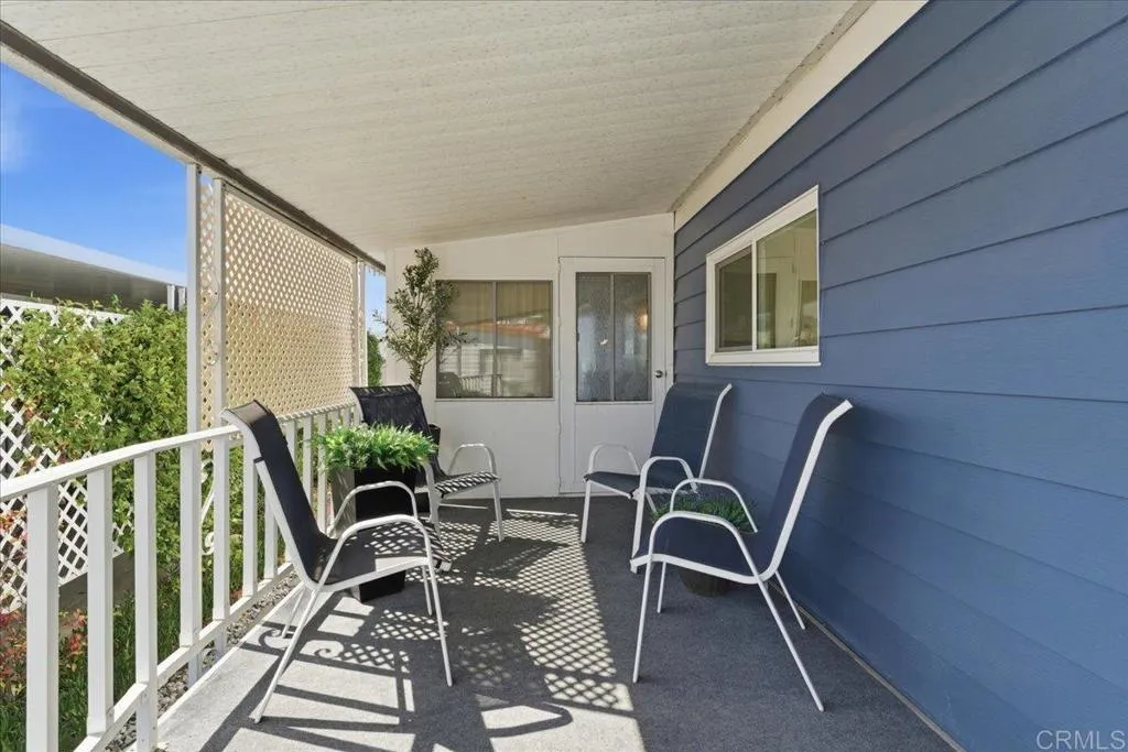 https://cdn.realtyfeed.com/cdn/127/306741144/efd93857b738c0160e22891b9de0e6e1.webp