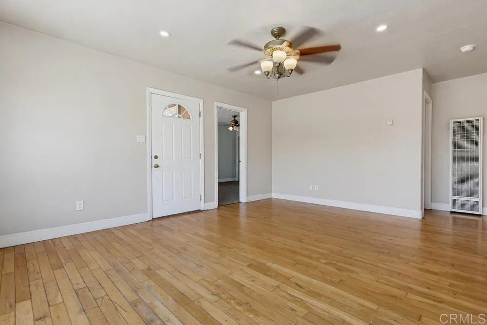 https://cdn.realtyfeed.com/cdn/127/306741160/0c49d2d3cbc68412e03460f4513d274f.webp