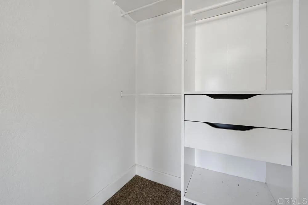 https://cdn.realtyfeed.com/cdn/127/306741160/26624efd3e0d4c4b0a61323c9e0a5a47.webp