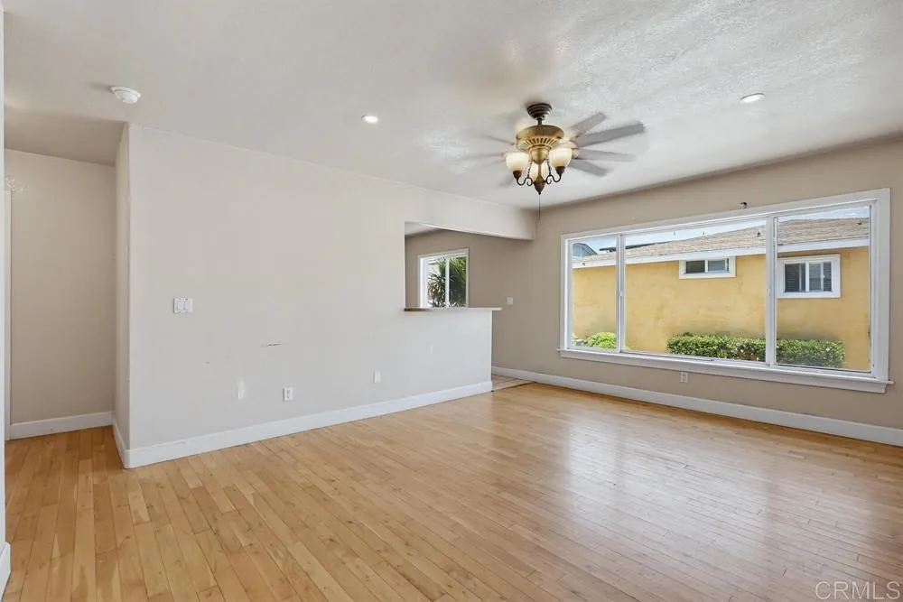 https://cdn.realtyfeed.com/cdn/127/306741160/28df850e219db09e4cb362c29d9578c7.webp