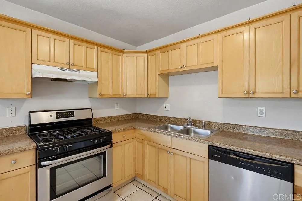https://cdn.realtyfeed.com/cdn/127/306741160/3f8d04b4d8ca38818e95d1dbf60b2f92.webp