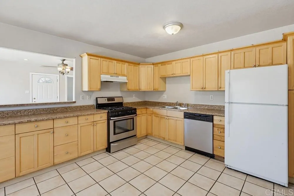 https://cdn.realtyfeed.com/cdn/127/306741160/8af26e943c076e917acbd9e06a6dba30.webp