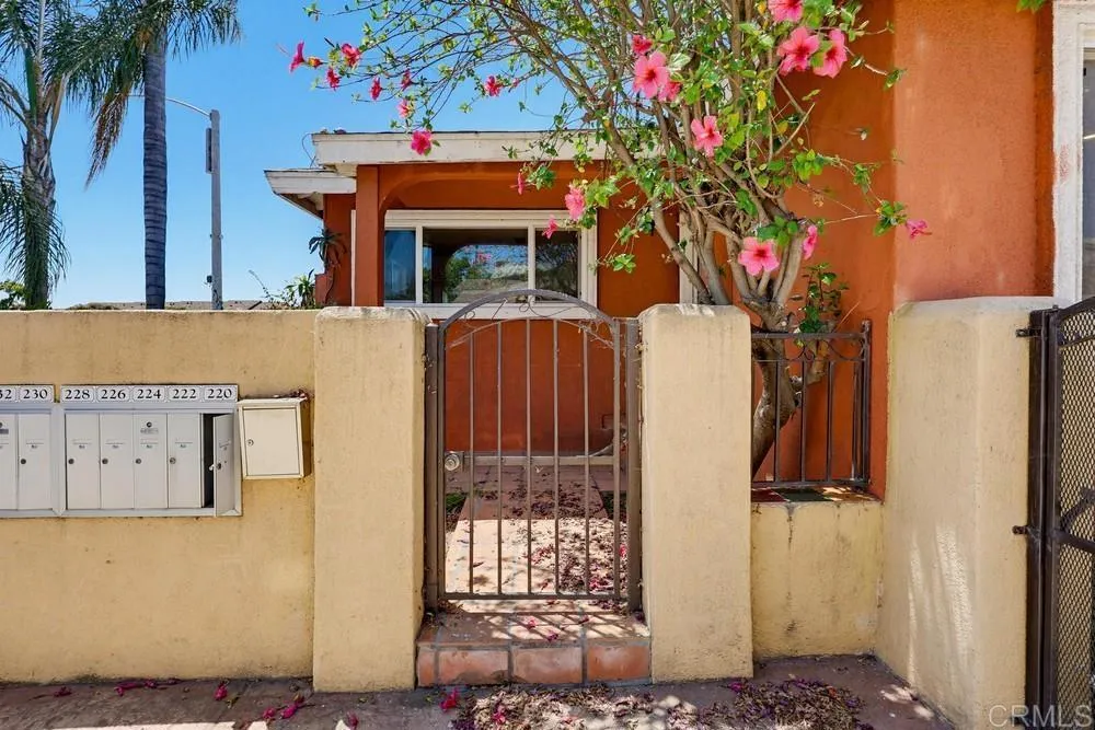 https://cdn.realtyfeed.com/cdn/127/306741160/ea977f6ecbfb6617e09f9d4c93cfb75f.webp