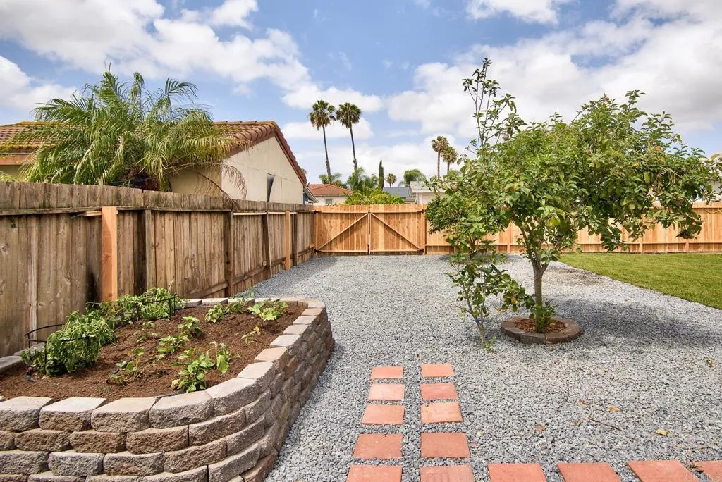 https://cdn.realtyfeed.com/cdn/127/306741173/89e80c51096ea010fe04fb81c9096fe4.webp