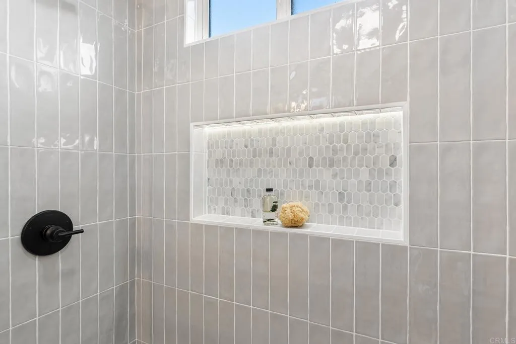 https://cdn.realtyfeed.com/cdn/127/306741173/99302bfd1d5770161d71c35b9224aa05.webp