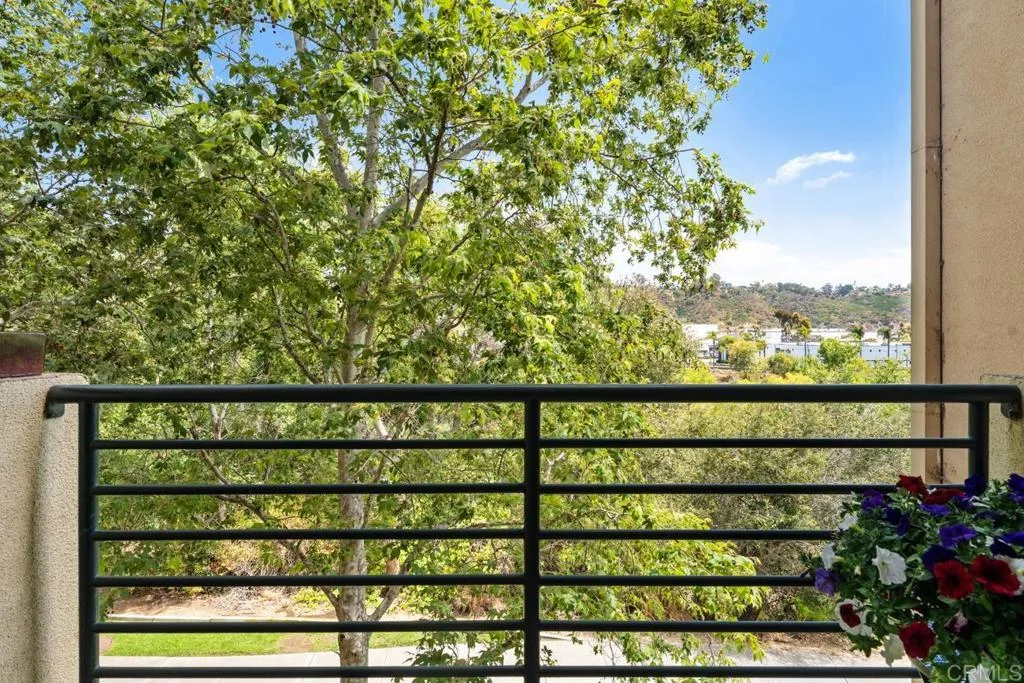 https://cdn.realtyfeed.com/cdn/127/306741174/044c8fe44141b8bfa67c72f0b1939b04.webp