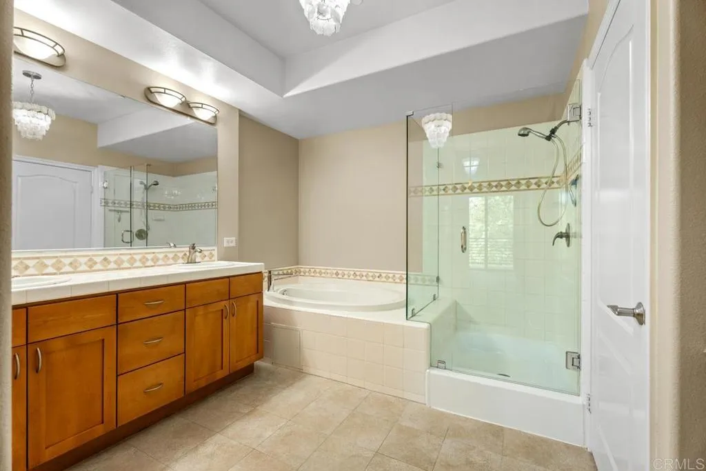https://cdn.realtyfeed.com/cdn/127/306741174/771f6eb0666eafb12f185560564c240c.webp