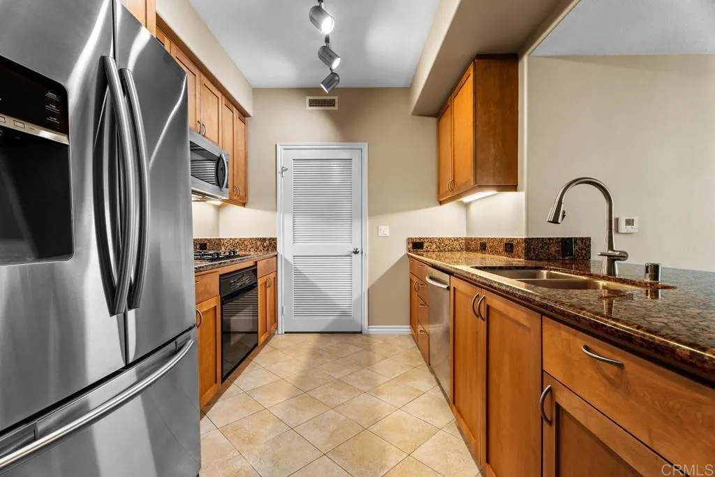 https://cdn.realtyfeed.com/cdn/127/306741174/ee68c78a5ce11fc9bf97826ee2ee23f2.webp