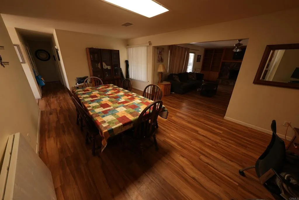 https://cdn.realtyfeed.com/cdn/127/306741181/2844dfa45f9070d26bac4b9e67ac4140.webp