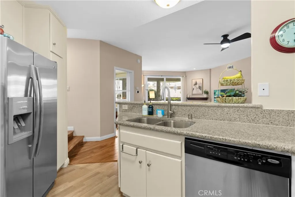 https://cdn.realtyfeed.com/cdn/127/306741186/796df80d1da96cc3add205d8f36d29c1.webp