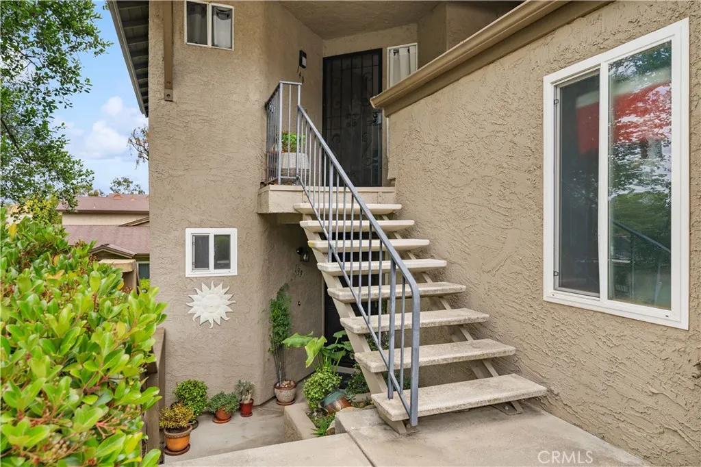 https://cdn.realtyfeed.com/cdn/127/306741186/92bea7894b10faf5598a8e54ec4f4d06.webp