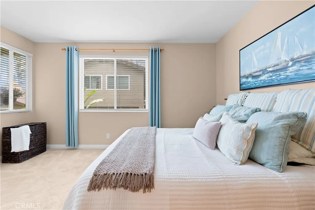 https://cdn.realtyfeed.com/cdn/127/306741186/db6192aaa4b74c876bd469f4f83e480f.webp