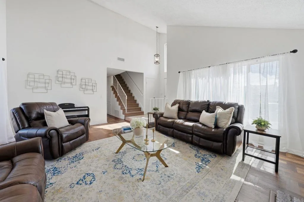https://cdn.realtyfeed.com/cdn/127/306741219/0bfc530a32bf84f0fb1ad14a46e8a567.webp