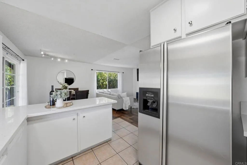 https://cdn.realtyfeed.com/cdn/127/306741219/9ae0c0abbcbfef098d2d7e101766a57d.webp