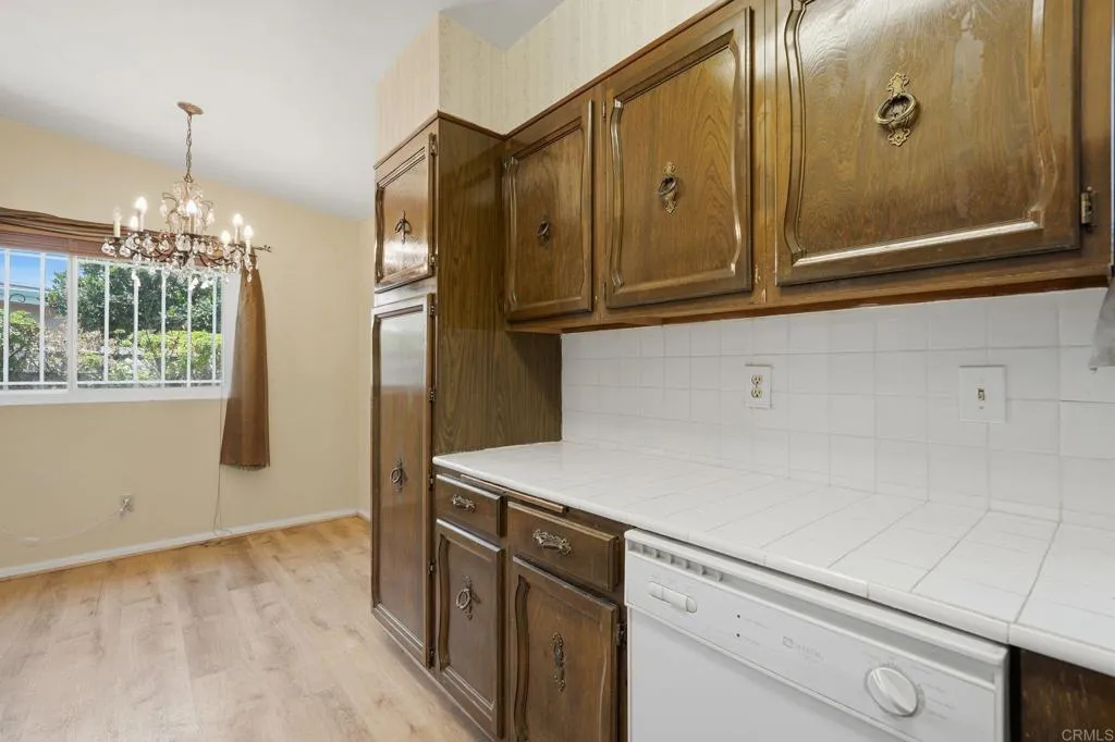 https://cdn.realtyfeed.com/cdn/127/306741291/5c3d29657378e648ef7ece9db48b889f.webp