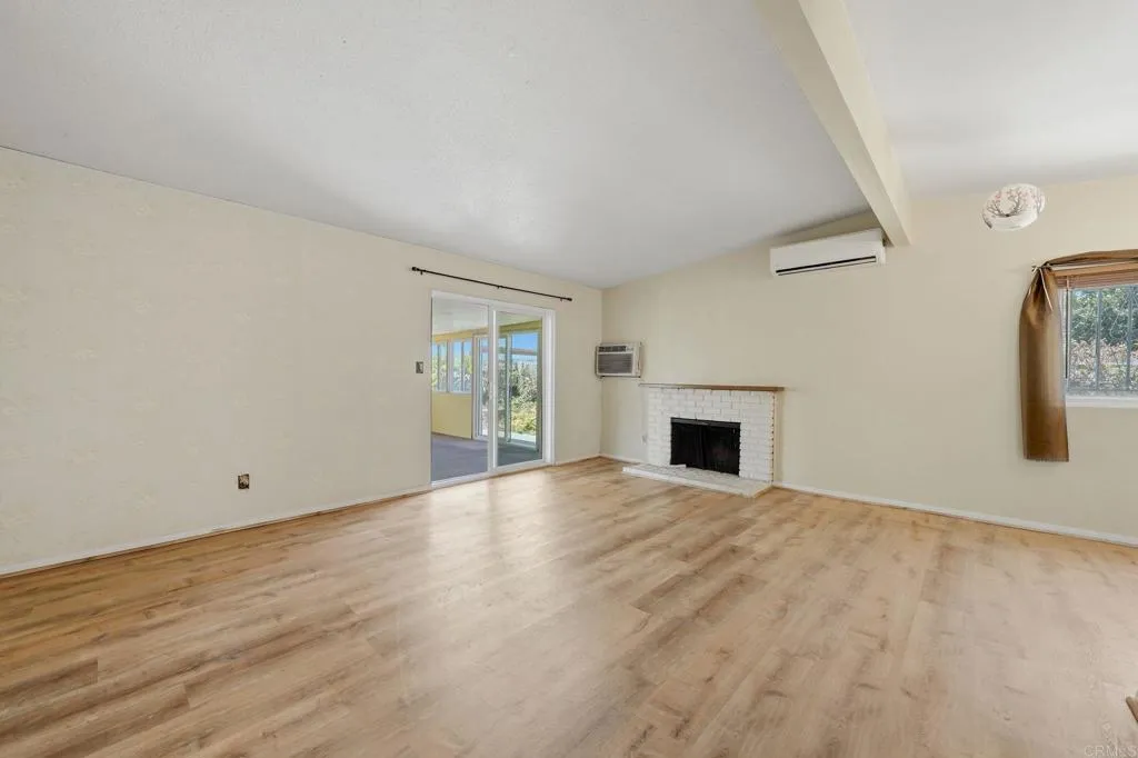https://cdn.realtyfeed.com/cdn/127/306741291/c2996731d3ef55281b08ca7d5b167ddb.webp