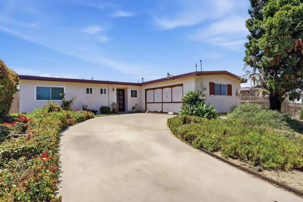 https://cdn.realtyfeed.com/cdn/127/306741291/d8fb5bdf550417ca6673ff78167996de.webp