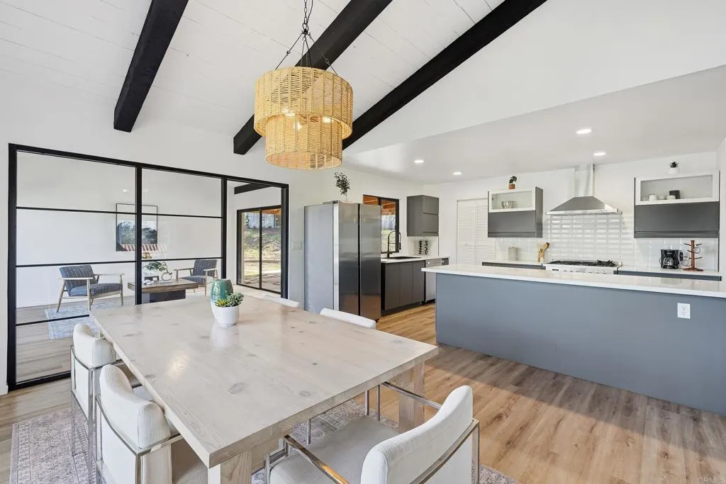 https://cdn.realtyfeed.com/cdn/127/306741349/0d2af662538b7d371d15465170d65f23.webp
