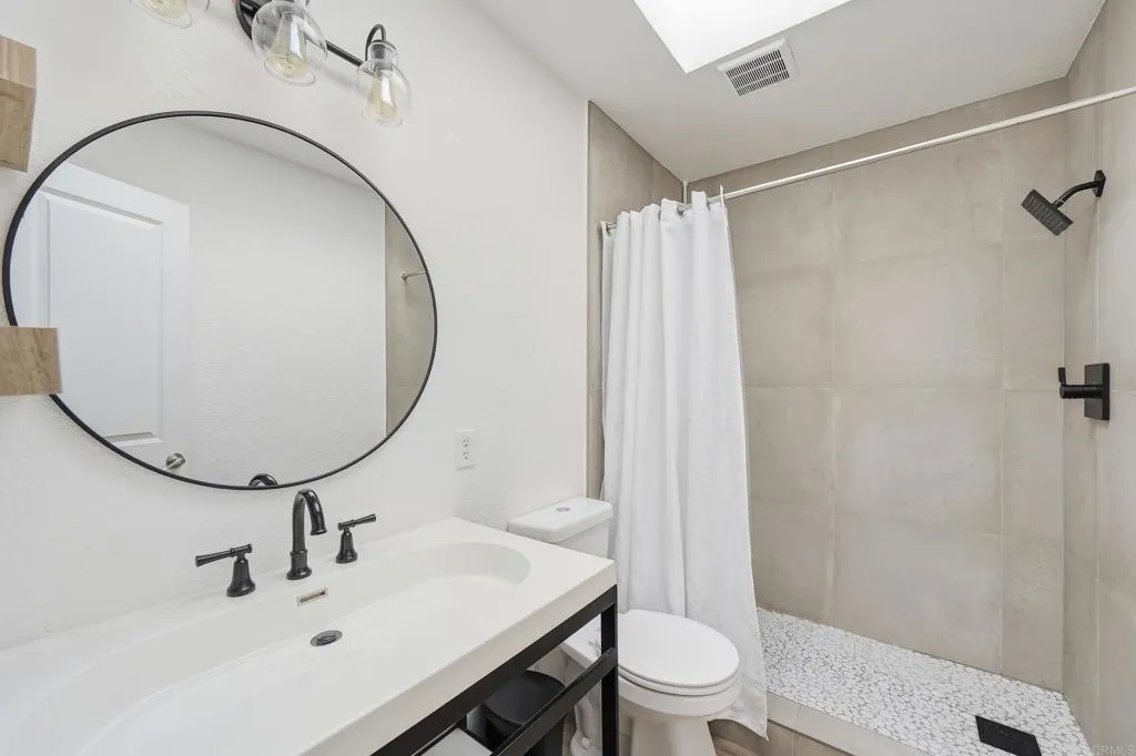 https://cdn.realtyfeed.com/cdn/127/306741349/c8d027ff20ec66e0503a0a4051ddca38.webp