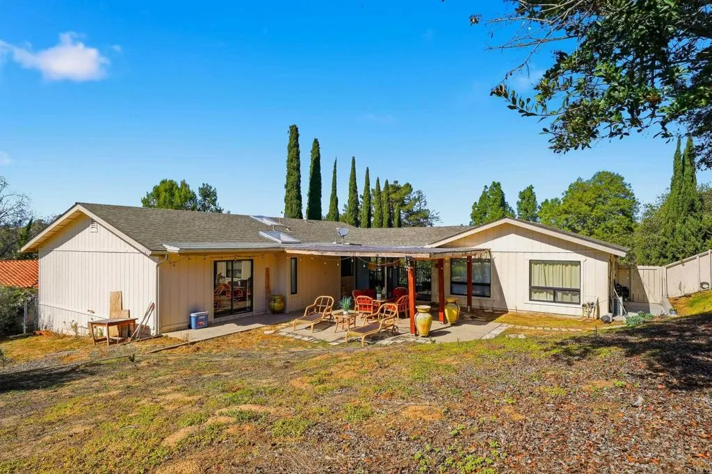 https://cdn.realtyfeed.com/cdn/127/306741349/fde9c0ce327c5f6b34f5d19c086045d4.webp