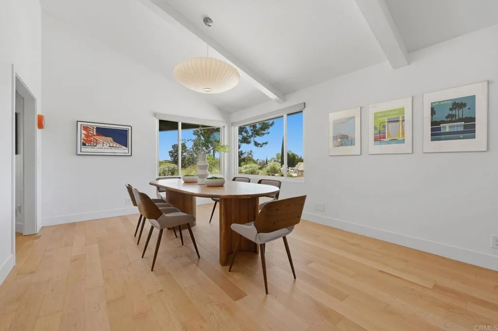 https://cdn.realtyfeed.com/cdn/127/306741354/1e33630384740036b564d8beedb3c955.webp