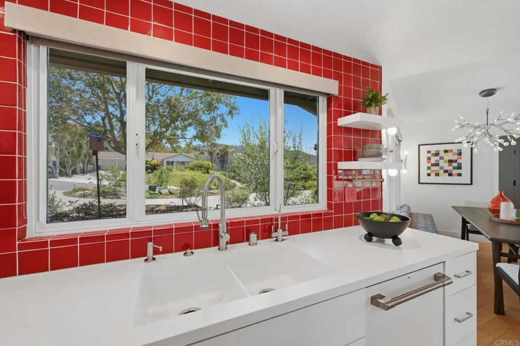 https://cdn.realtyfeed.com/cdn/127/306741354/713ee43041d48f2fc34d79032ef7e8d4.webp