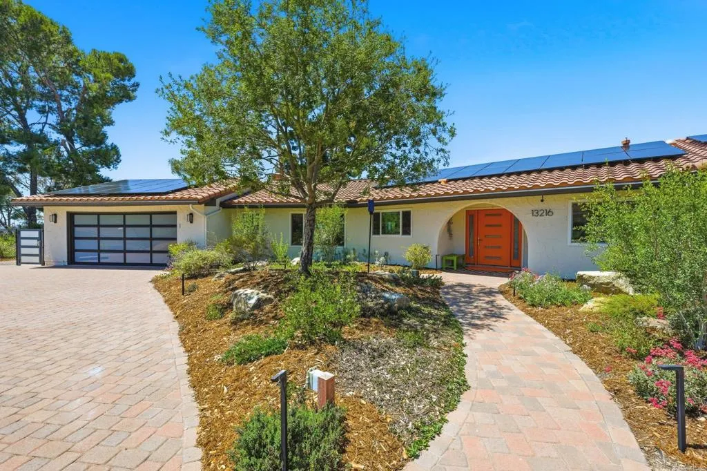 https://cdn.realtyfeed.com/cdn/127/306741354/7fbc21e281207910a3bbc081c11047b2.webp