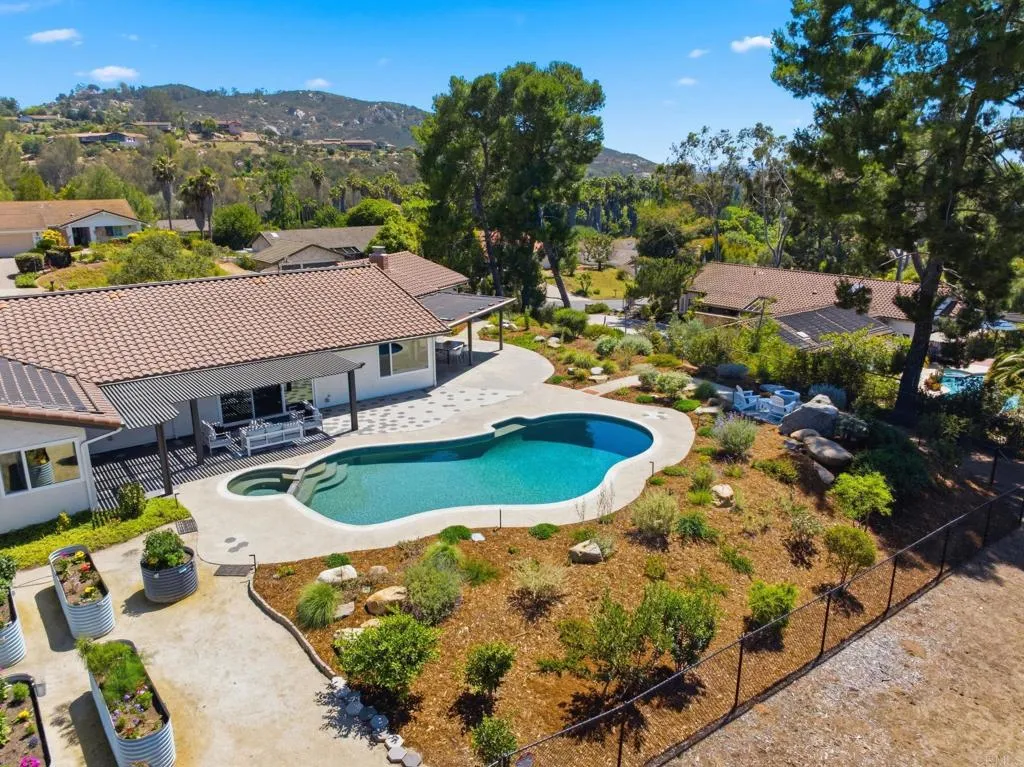 https://cdn.realtyfeed.com/cdn/127/306741354/a8e5affbe56a6c41a881f7c830f29759.webp